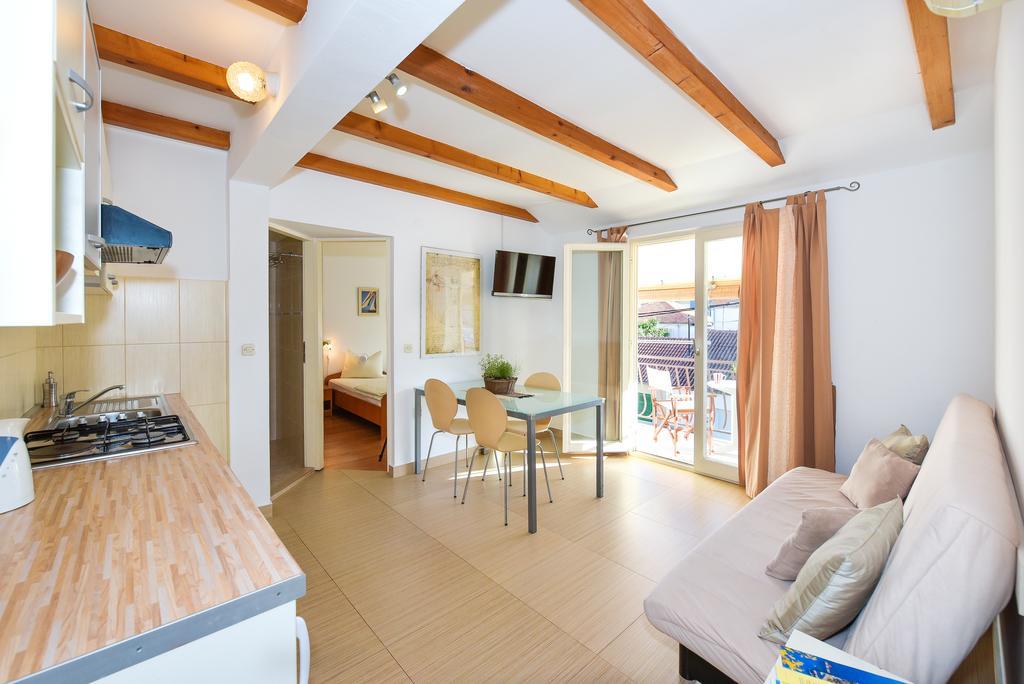 Apartments Cala Biograd Na Moru Zewnętrze zdjęcie